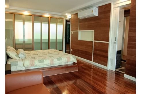 2 Bedroom Condo for sale in Khlong Tan Nuea, Bangkok near BTS Thong Lo