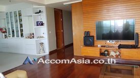 2 Bedroom Condo for rent in Lake Green, Khlong Toei, Bangkok near BTS Nana