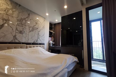 1 Bedroom Condo for sale in Si Phraya, Bangkok near MRT Sam Yan