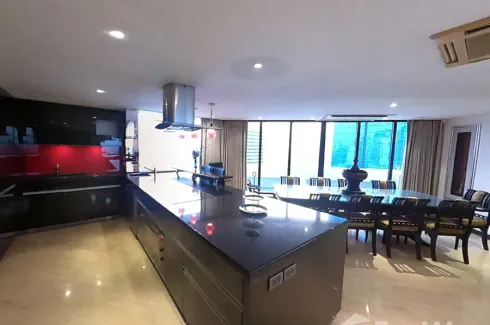 4 Bedroom Condo for sale in LAKE AVENUE Sukhumvit 16, Khlong Toei, Bangkok near BTS Asoke