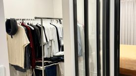 1 Bedroom Condo for sale in XT Huaikhwang, Huai Khwang, Bangkok near MRT Huai Khwang