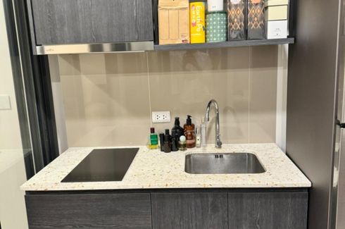 1 Bedroom Condo for sale in XT Huaikhwang, Huai Khwang, Bangkok near MRT Huai Khwang