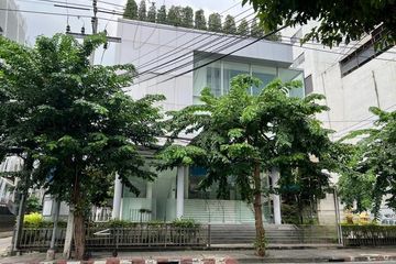 1 Bedroom Office for rent in Silom, Bangkok near BTS Sala Daeng