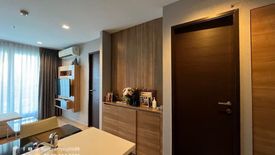 1 Bedroom Condo for sale in Thung Wat Don, Bangkok near BTS Saphan Taksin