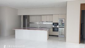 3 Bedroom Condo for rent in Langsuan, Bangkok near BTS Ratchadamri