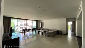 3 Bedroom Condo for rent in Thung Maha Mek, Bangkok near BTS Chong Nonsi