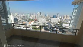 3 Bedroom Condo for rent in Khlong Tan Nuea, Bangkok