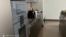 3 Bedroom Condo for sale in Khlong Ton Sai, Bangkok near BTS Charoen Nakhon