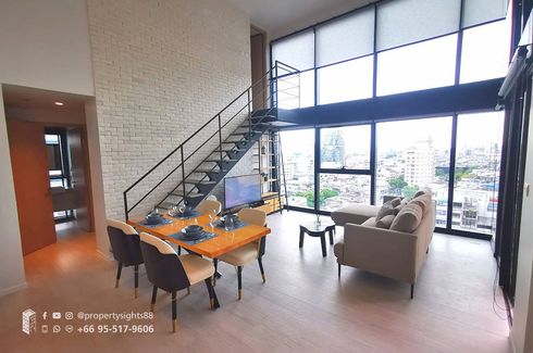 2 Bedroom Condo for rent in Silom, Bangkok near BTS Surasak