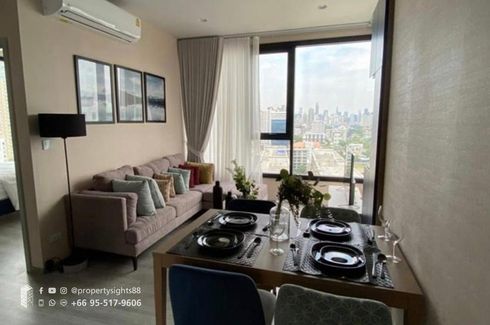 2 Bedroom Condo for rent in Khlong Tan Nuea, Bangkok