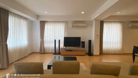 3 Bedroom Condo for rent in Khlong Tan Nuea, Bangkok