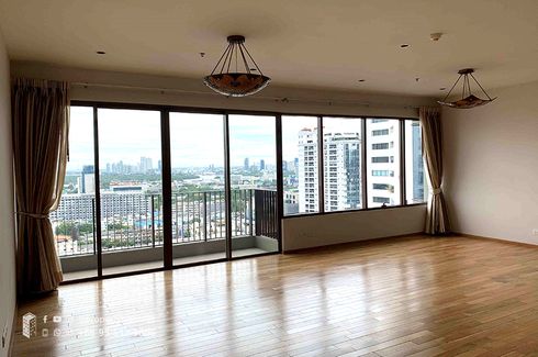 3 Bedroom Condo for rent in Khlong Tan, Bangkok near MRT Queen Sirikit National Convention Centre