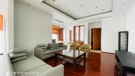 4 Bedroom Condo for rent in Khlong Toei, Bangkok near BTS Nana