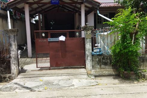 3 Bedroom House for sale in Lam Pla Thio, Bangkok