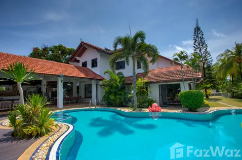 6 Bedroom Villa for sale in Rawai, Phuket