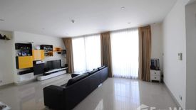 3 Bedroom Condo for sale in Watermark Chaophraya River, Bang Lamphu Lang, Bangkok