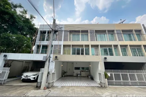 3 Bedroom Townhouse for rent in Noble Cube, Suan Luang, Bangkok near Airport Rail Link Ramkhamhaeng