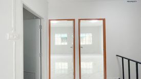 3 Bedroom Townhouse for sale in Khlong Nueng, Pathum Thani