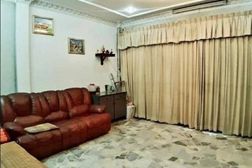 4 Bedroom House for sale in Silom, Bangkok near BTS Saint Louis