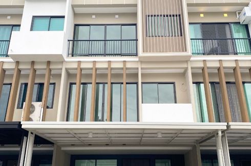 3 Bedroom Townhouse for sale in Bang Khun Si, Bangkok near MRT Fai Chai