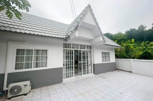 3 Bedroom House for sale in Na Kluea, Chonburi