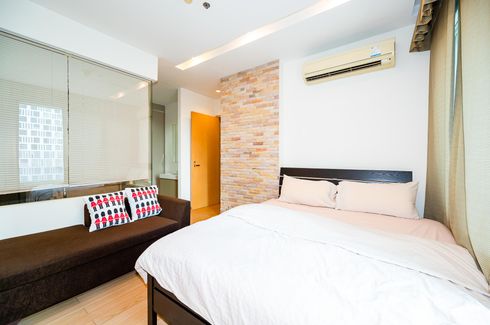 2 Bedroom Condo for Sale or Rent in Siri at Sukhumvit, Phra Khanong, Bangkok near BTS Thong Lo