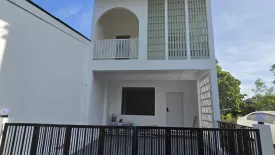 3 Bedroom Townhouse for sale in Wichit, Phuket