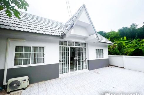 3 Bedroom House for sale in Na Kluea, Chonburi