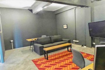 5 Bedroom Office for Sale or Rent in Din Daeng, Bangkok near MRT Huai Khwang