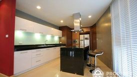 4 Bedroom Condo for sale in The Rise Sukhumvit 39, Khlong Tan Nuea, Bangkok near BTS Phrom Phong