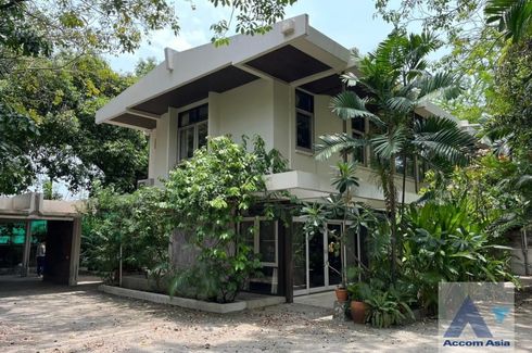 4 Bedroom House for rent in Khlong Tan Nuea, Bangkok