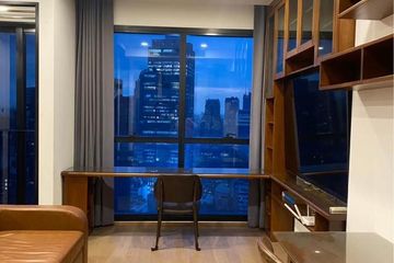 1 Bedroom Condo for rent in Si Phraya, Bangkok near MRT Sam Yan