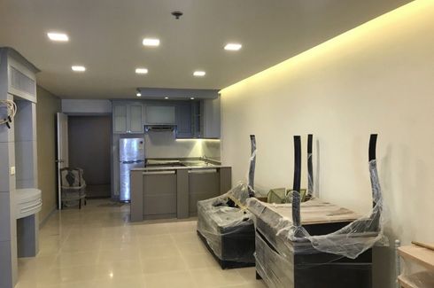 1 Bedroom Condo for sale in Nusa State Tower Condominium, Silom, Bangkok near BTS Surasak