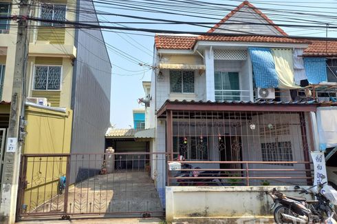 2 Bedroom Townhouse for sale in Khlong Thanon, Bangkok