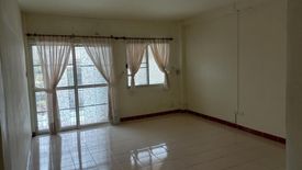 2 Bedroom Townhouse for sale in Khlong Thanon, Bangkok