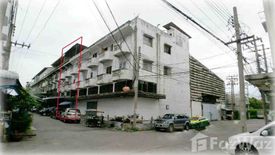 3 Bedroom Townhouse for sale in Samae Dam, Bangkok