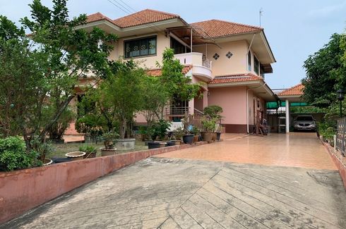 6 Bedroom House for sale in Sala Thammasop, Bangkok