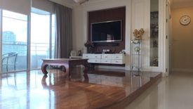 3 Bedroom Condo for rent in Watermark Chaophraya River, Bang Lamphu Lang, Bangkok