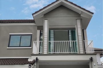 5 Bedroom Townhouse for sale in Moo Baan Chawala, Na Kluea, Chonburi