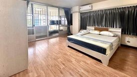 3 Bedroom Condo for rent in Thung Wat Don, Bangkok near BTS Sueksa Witthaya