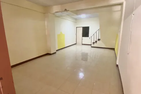 2 Bedroom Townhouse for rent in Krathum Rai, Bangkok