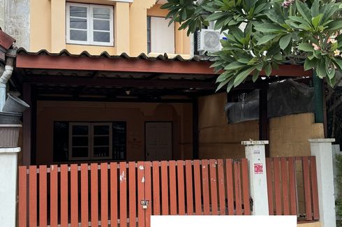 2 Bedroom Townhouse for rent in Krathum Rai, Bangkok