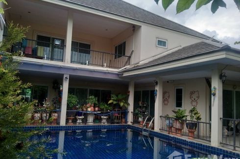 5 Bedroom House for sale in Tha Raeng, Bangkok