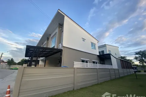 3 Bedroom Townhouse for sale in Gusto Petkasem 69, Nong Khaem, Bangkok