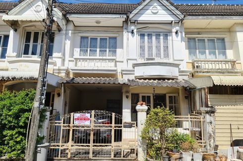 3 Bedroom Townhouse for sale in Bang Chan, Bangkok