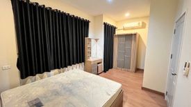 3 Bedroom Townhouse for sale in Tha Raeng, Bangkok