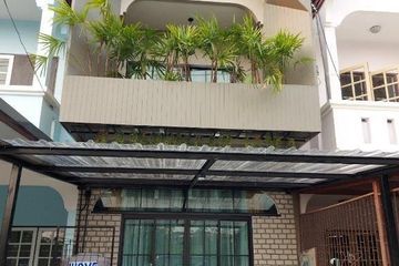 2 Bedroom Townhouse for sale in Tha Raeng, Bangkok