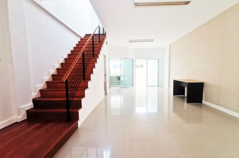 3 Bedroom Townhouse for sale in Life Bangkok Boulevard Phetkasem 81, Nong Khaem, Bangkok