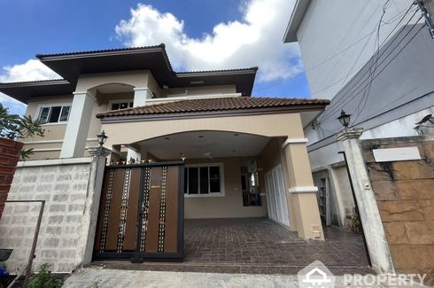 5 Bedroom House for sale in Phra Khanong Nuea, Bangkok