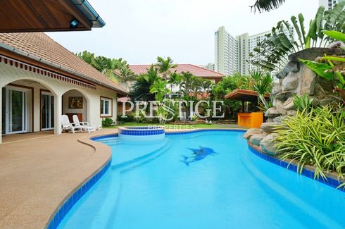 3 Bedroom House for rent in Na Kluea, Chonburi